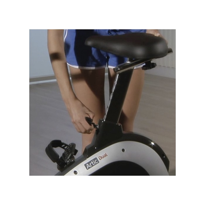 Máquinas de gimnasio y ejercicio BH Fitness Bicicleta estática Artic H673, Uso regular